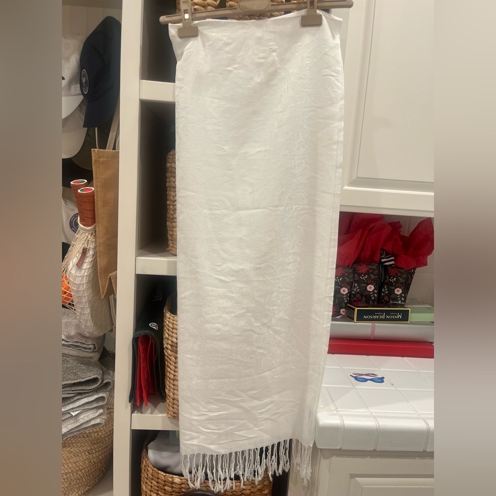 Elegant White‎ scarves wrap  size 70x27